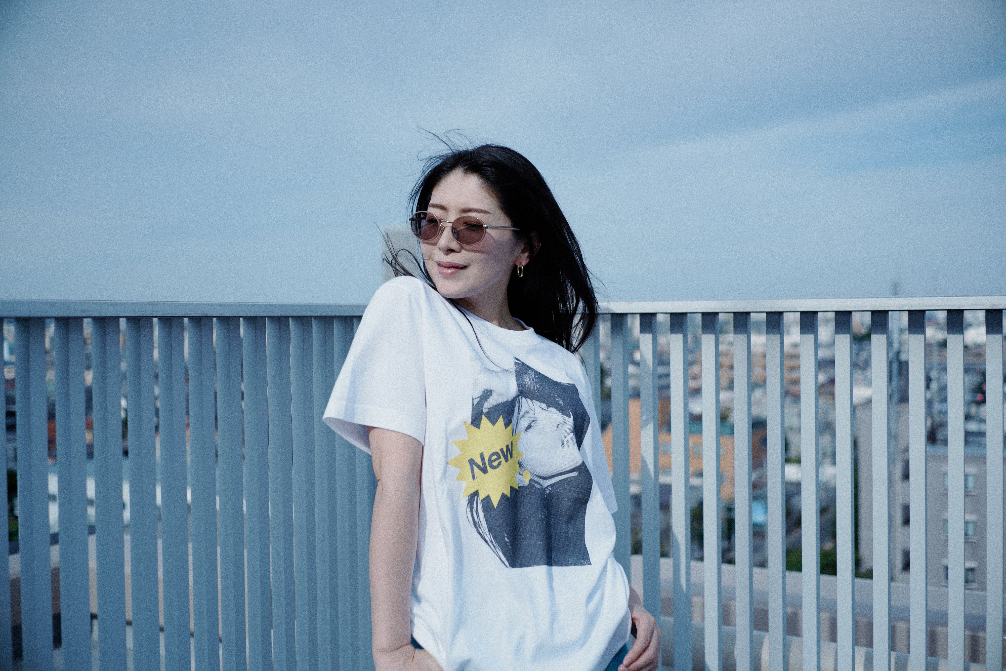 New me, — Photographic T-Shirt (White)