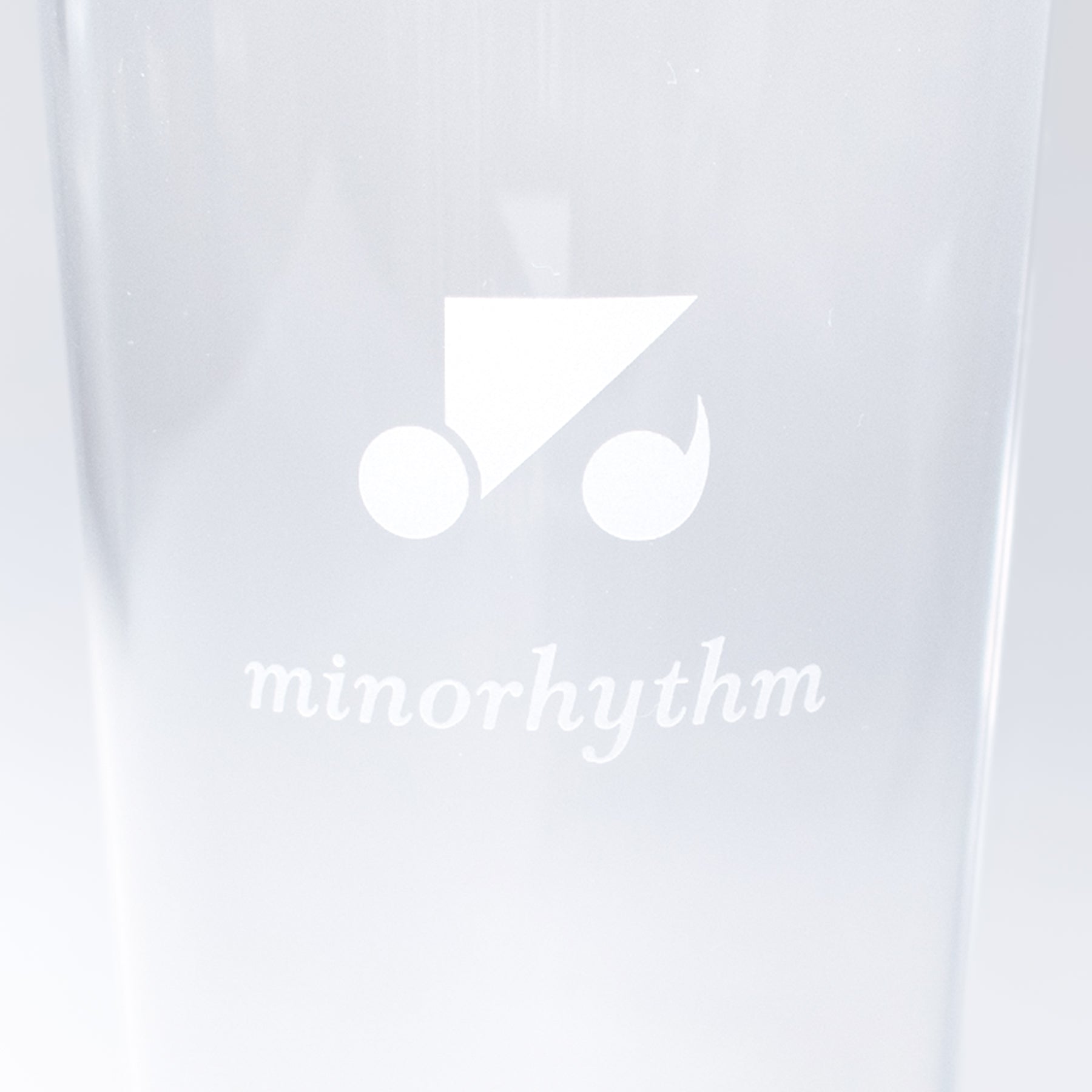 ミノリズムの乾杯グラス